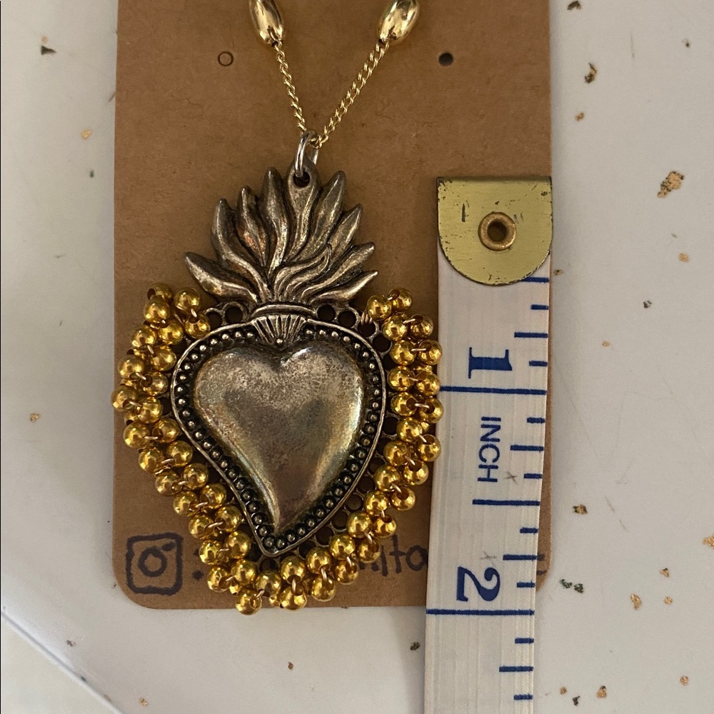 Sacred Heart Gold Pendant Necklace - Picture 3 of 3